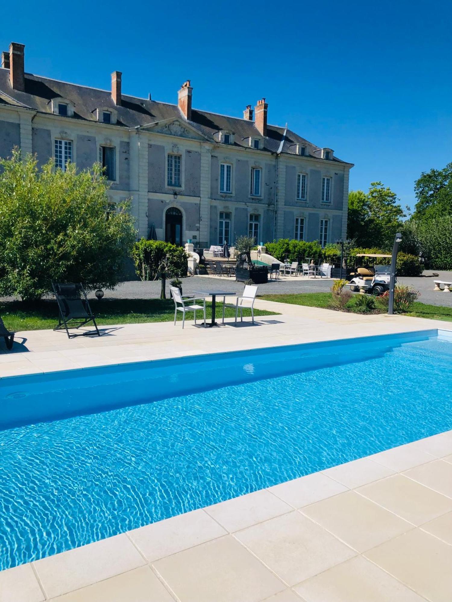 Hotel Particulier Chateau Des Marais Proximite Et Vue Sur Le Lac De Grand Lieu Saint-Philbert-de-Grand-Lieu Екстериор снимка
